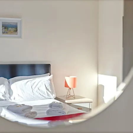 Pass The Keys Townhouse With Free Parking Holiday home *